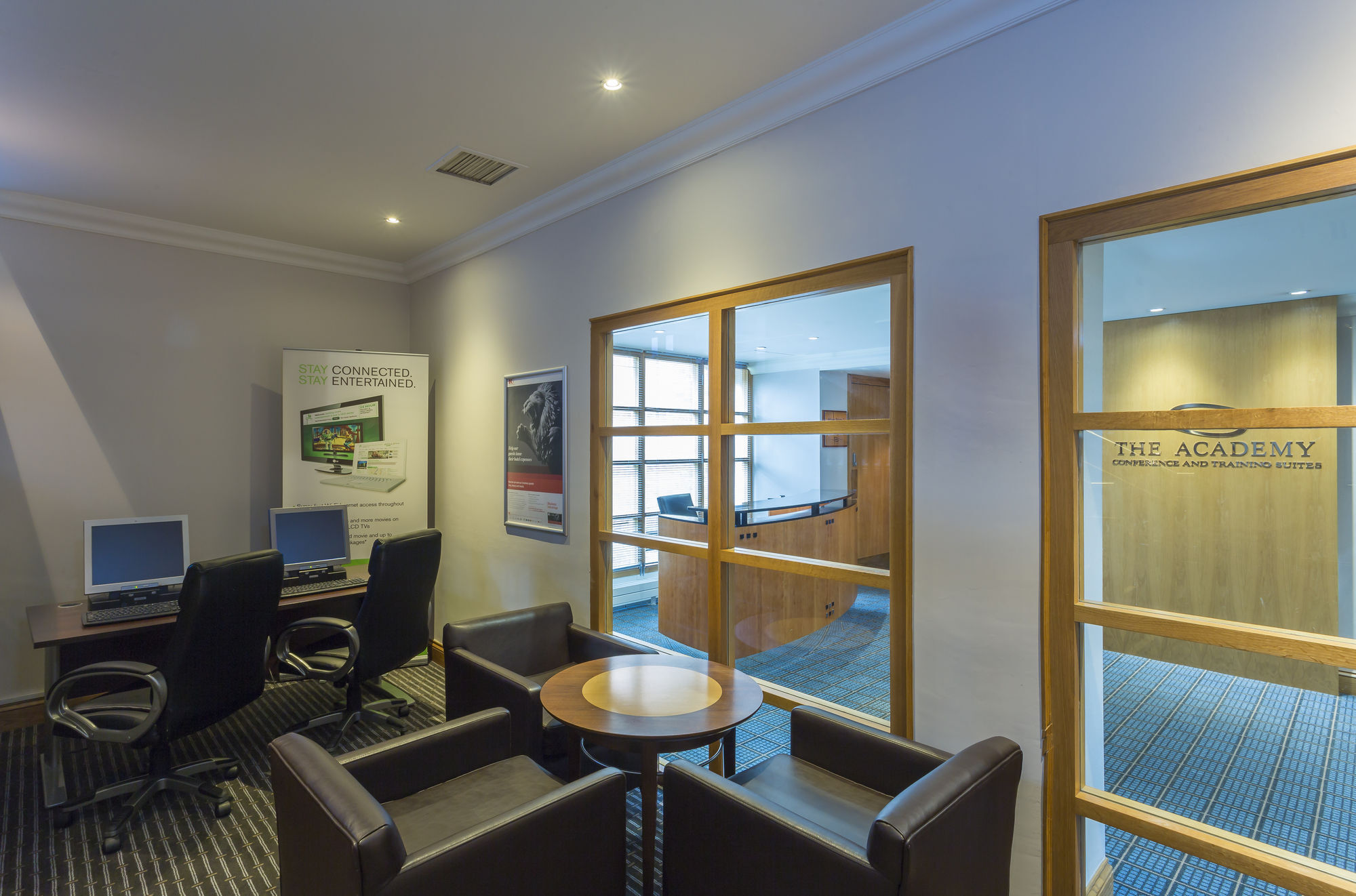 Holiday Inn Rugby-Northampton M1 Jct18 By Ihg คริก ภายนอก รูปภาพ